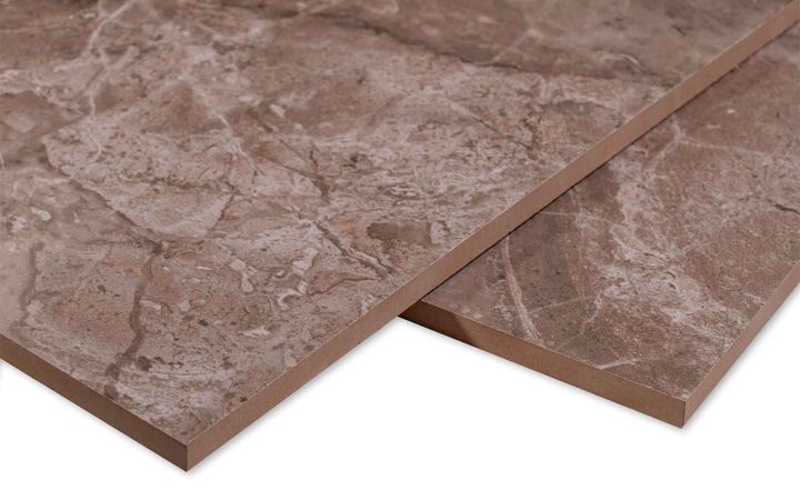 AMBROSIO 22.99"x46.61" (24"x48")